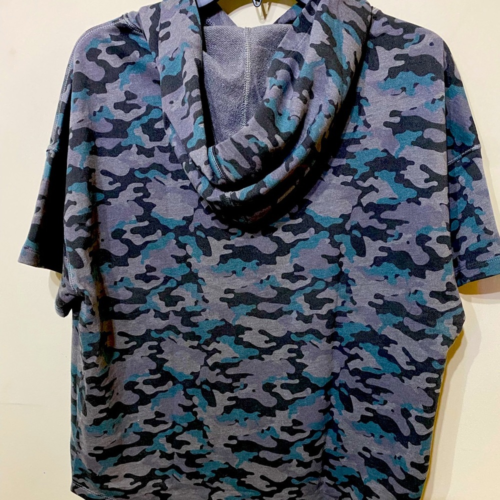 Womens Camo Top